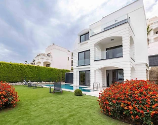 Bodrum Yalıkavak'ta Göz Alıcı Deniz Manzaralı, Özel Havuzlu, Şık Villa - 2