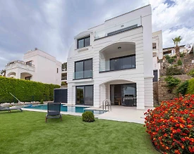 Bodrum Yalıkavak'ta Göz Alıcı Deniz Manzaralı, Özel Havuzlu, Kiralık Villa - 3