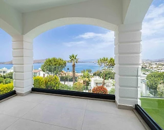 Bodrum Yalıkavak'ta Göz Alıcı Deniz Manzaralı, Özel Havuzlu, Şık Villa - 5
