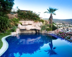 Bodrum Yokuşbaşı'nda Merkezi Konumda, Özel Havuzlu, Ferah Villa - 2