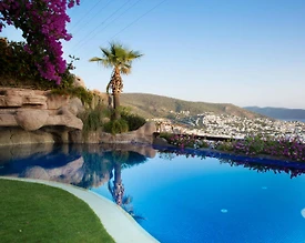 Bodrum Yokuşbaşı'nda Merkezi Konumda, Özel Havuzlu, Ferah Villa - 3