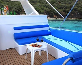 Bodrum'da 27 Metre, 8 Kişilik, Konforlu, Lüks Kiralık Motoryat - 3