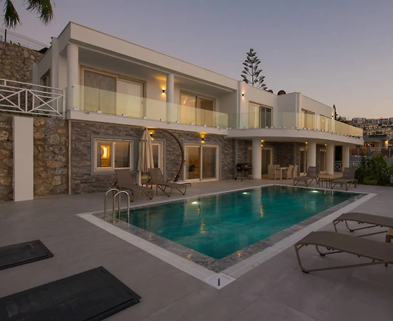 Bodrum Bölgesinde Denize Sıfır, Ailelere Uygun, Özel Havuzlu Villa - 1