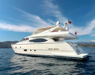 Bodrum'da Engin Sularda, Modern Tasarıma Sahip, Lüks Motoryat - 1