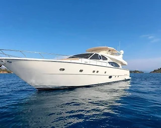 Bodrum'da Engin Sularda, Modern Tasarıma Sahip, Lüks Motoryat - 3