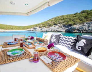 Bodrum'da Mavinin Her Tonunu Hissedeceğiniz, Lüks Motoryat - 4