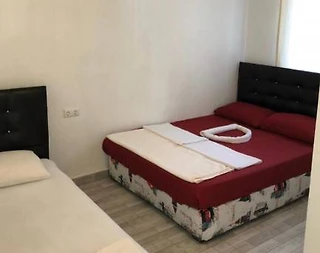 Bodrum Mazı'da Merkeze Yakın Konumda, 4 Kişi Kapasiteli, Konforlu Oda - 2