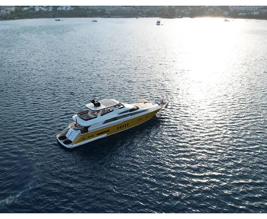 Bodrum'un Muhteşem Maviliğinde, 5 Kabinli, 32 Metre, Kiralık Motoryat - 1