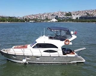 İstanbul Eyüp'te Enfes Mavi Sularda, 4 Kişilik, Modern Motoryat - 1