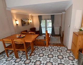 Bolu Abant'ta Çekirdek Ailelere Uygun, Kahvaltı Dahil, Şık Villa - 3