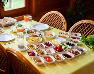 Bolu Abant'ta Konforlu Tesis İçerisinde, Modern Yapılı, Kiralık Oda  - 4