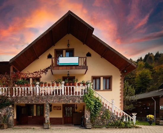 Bolu Abant'ta Konforlu Tesis İçerisinde, Modern Yapılı, Kiralık Oda - 1