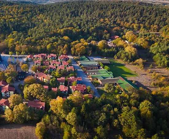 Bolu Abant'ta Tesis İçerisinde, Kapalı Ortak Havuzlu, 2+1 Villa - 1