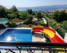 Bursa Gemlik'te Göz Alıcı Manzaralı, Özel Havuzlu, Olanaklı Villa - 3