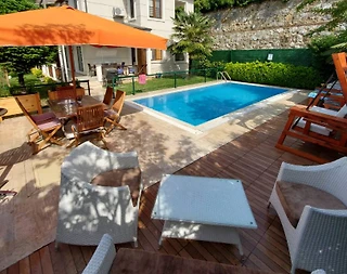 Sapanca Kırkpınar'da Kalabalık Ailelere Uygun, Özel Havuzlu, Kiralık Villa - 4