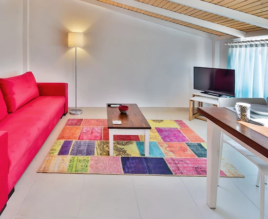 Kaş Andifli'de Merkezi Konuma Sahip, Konforlu, 1+1, Kiralık Suit - 1