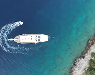 Bodrum'da Eşsiz Güzellikler Eşliğinde, 6 Kabinli, Konforlu Tekne - 3