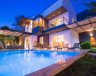 Kaş Kalkan'da Deniz Manzaralı, Kalabalık Ailelere Uygun, Lüks Villa - 1