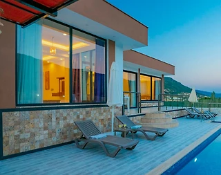 Kaş Sarıbelen'de Geniş Bahçeli, Özel Havuzlu, 2+1, Lüks Villa - 2