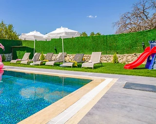 Ölüdeniz Hisarönü'nde Geniş Bahçeli, Özel Havuzlu, 4+1 Kiralık Villa - 5