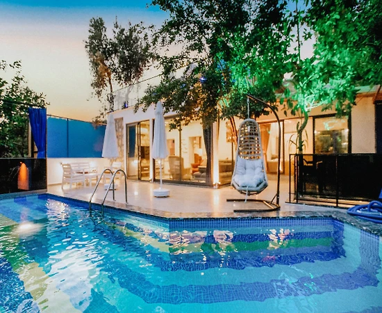 Kaş İslamlar'da Muhteşem Doğa İçerisinde, Özel Havuzlu, Hamamlı Villa - 1