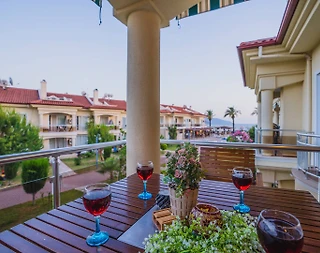 Fethiye'de Çalış Plajına Sıfır, Özel Plajlı, Ortak Havuzlu Daire - 1