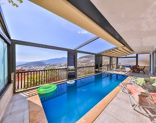 Kaş Kalkan'da Deniz Manzaralı, Kapalı ve Isıtmalı Havuzlu, Şık Villa - 3