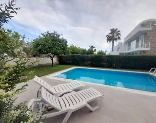 Serik Kadriye'de Modern Mimarili, Özel Havuzlu, 6 Kişilik Villa - 5