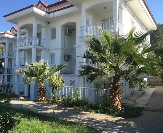 Fethiye Hisarönü'nde Merkezi Konumda, Ortak Havuzlu, Dubleks Daire - 1