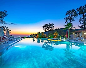 Kaş İslamlar'da Kalabalık Ailelere Uygun, Özel Havuzlu, Kiralık Villa - 2