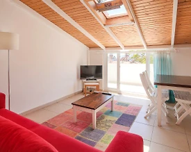 Kaş Andifli'de Merkezi Konuma Sahip, Konforlu, 1+1, Kiralık Suit - 2