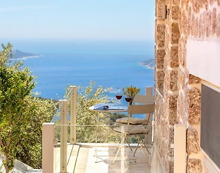 Kaş Bezirgan'da Plaja Yakın, Kapalı Havuzlu, Modern Balayı Villası - 4