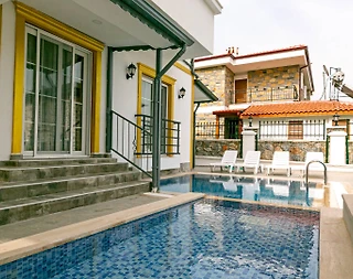 Marmaris Çetibeli'nde Sakin Konumda, Özel Havuzlu, 6 Kişilik Villa - 3