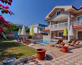 Ortaca Dalyan'da Merkezi Konumda, Özel Havuzlu, 10 Kişilik Villa - 2