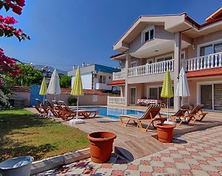 Ortaca Dalyan'da Merkezi Konumda, Özel Havuzlu, 10 Kişilik Villa - 2