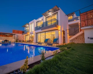 Kaş Kalkan'da Lüks Dizayn Edilmiş, Korunaklı Havuzlu, Kiralık Villa - 4