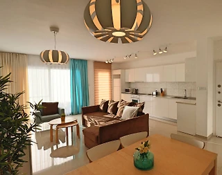 Kıbrıs İskele'de Ortak Havuzlu, Tesis İçerisinde, Kiralık Villa - 1