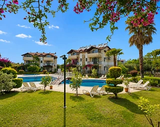 Fethiye Foça'da Site İçerisinde, Ortak Havuzlu, Merkezi Apart - 1