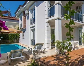 Fethiye Foça'da Merkezi Konumda, Özel Havuzlu, Tatil Villası - 1