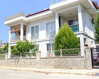 Fethiye Akarca'da Çalış Plajı'na Yakın, Merkezi Konumda, Konforlu Ev - 1