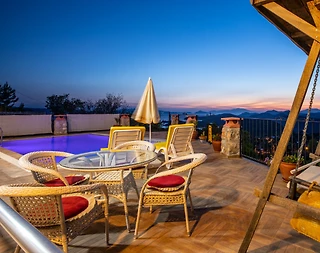 Marmaris Söğüt'te Deniz ve Doğa Manzaralı, Özel Havuzlu, Lüks Villa - 4