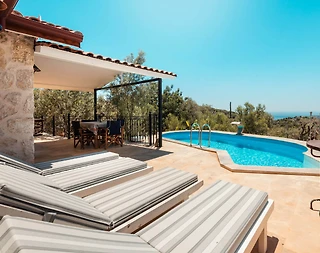 Kalkan Kördere'de Merkeze ve Denize Yakın, Özel Havuzlu, Kiralık Villa - 1