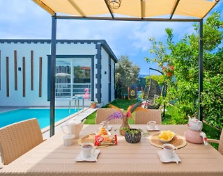 Muğla Fethiye'de Merkezi Konumda, Özel Havuzlu, Kiralık Villa - 2