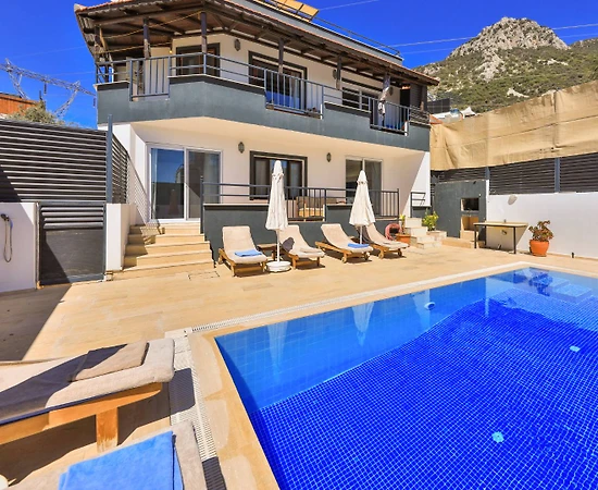 Kaş İslamlar'da Deniz Manzaralı, Özel Havuzlu, Ekonomik Villa - 1