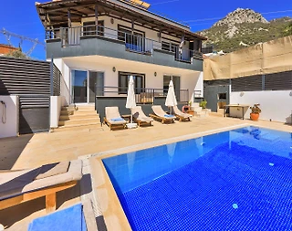 Kaş İslamlar'da Deniz Manzaralı, Özel Havuzlu, Ekonomik Villa - 1