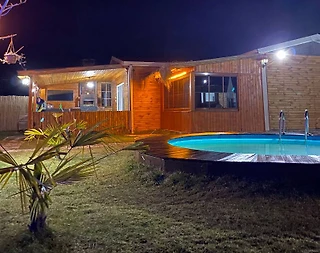 Sapanca Memnuniye'de Geniş Bahçeli, Şömineli ve Jakuzili, Şık Villa - 3