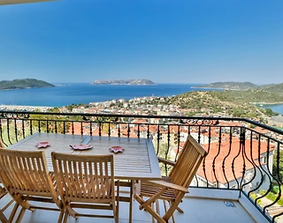 Kaş Andifli'de Muhteşem Manzaralı, Denize Yakın, 6 Kişilik Ev - 1