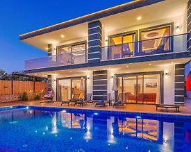 Kaş Çavdır'da Sakin Konumda, Özel Havuzlu, Jakuzili, Kiralık Villa - 2