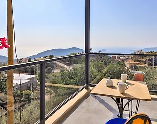 Kaş Bezirgan'da Merkezi Konumda, Isıtmalı Havuzlu, Şık Villa - 2