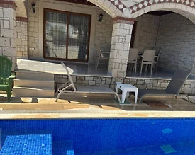 Çeşme Alaçatı'da Kalabalık Ailelere Uygun, Özel Havuzlu, Kiralık Villa - 3